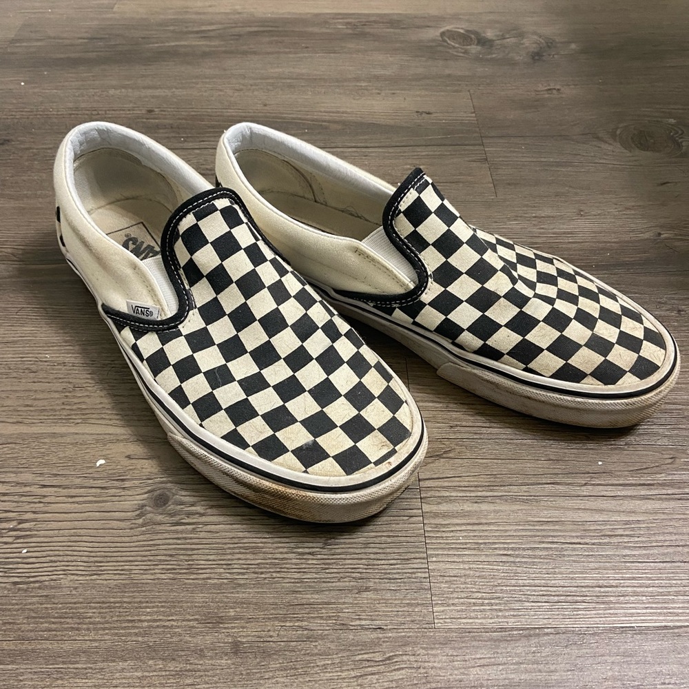 Checkered Vans Slip on size 9.5